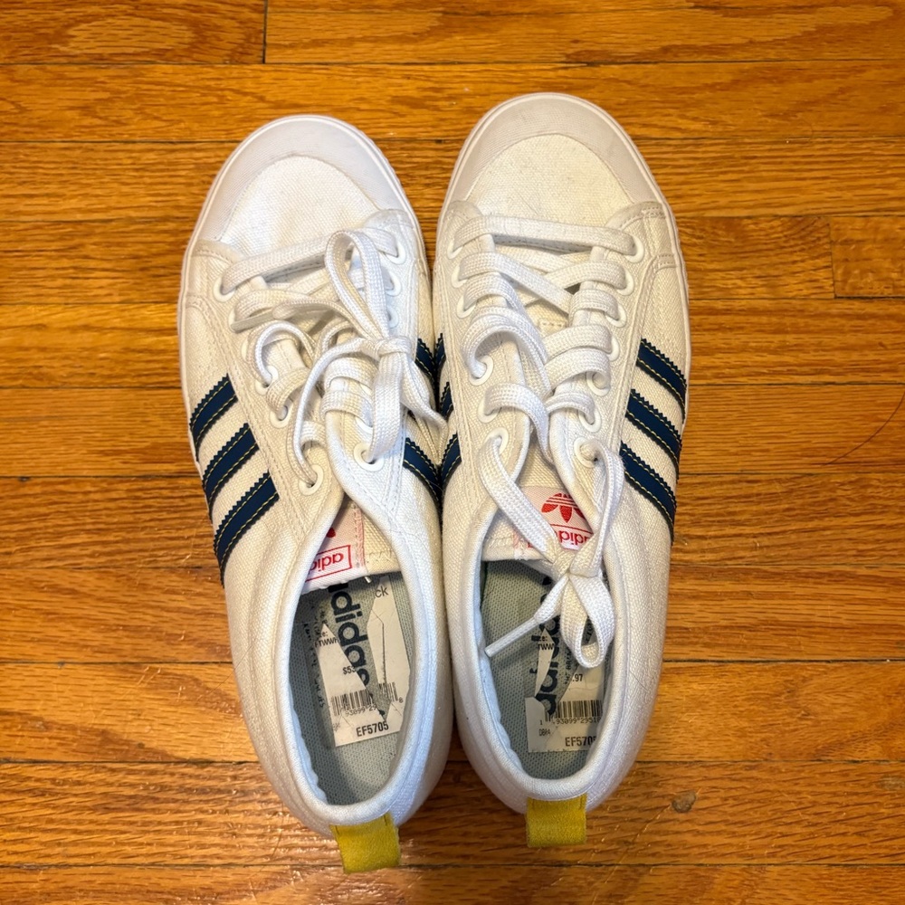 Adidas Nizza with blue stripes size 9.5 men’s & 10.5 women’s